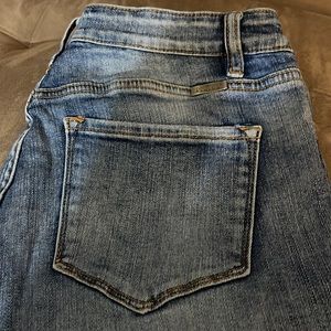 Kancan button fly, jeans, boyfriend fit, bought at a local boutique